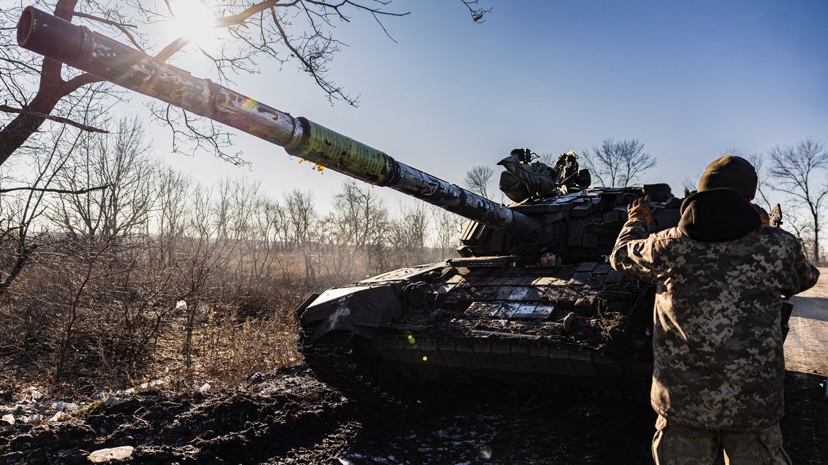 Ukrajina: Rusko v konfliktu přišlo o více než 100 tisíc vojáků
